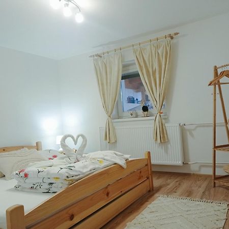 Apartman Paula -Lyzovacka V Jasnej ลิฟตอฟสกีมิคูลาช ภายนอก รูปภาพ
