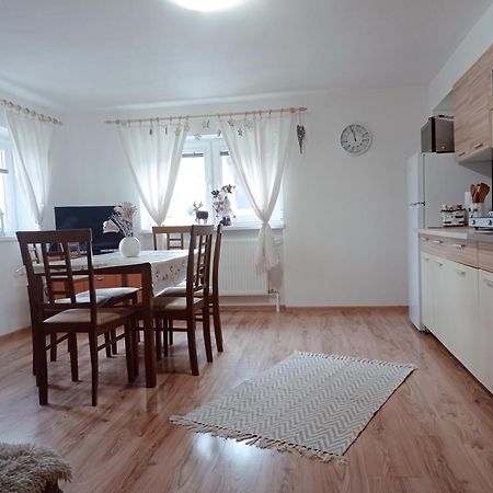 Apartman Paula -Lyzovacka V Jasnej ลิฟตอฟสกีมิคูลาช ภายนอก รูปภาพ