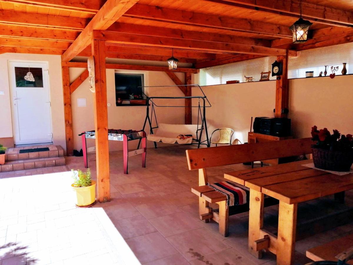 Apartman Paula -Lyzovacka V Jasnej ลิฟตอฟสกีมิคูลาช ภายนอก รูปภาพ